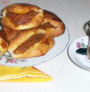 Zeynep Teyze'den İçli Poğaça