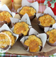 Karnabaharlı Muffin Karnabaharlı Muffin