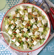 Beyaz Peynirli Cevizli Yeşil Salata Beyaz Peynirli Cevizli Yeşil Salata