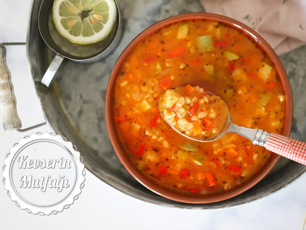 Bulgurlu Sebze Çorbası Tarifi