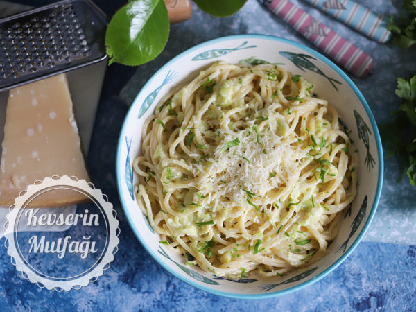 Kabak Soslu Spagetti Tarifi