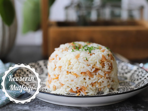 Şehriyeli Pirinç Pilavı Tarifi