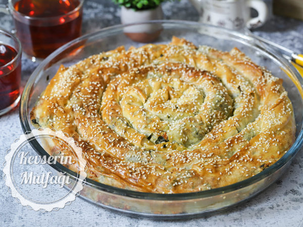 Ispanaklı Kol Böreği Tarifi
