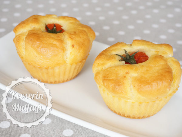 Domatesli Muffin Tarifi