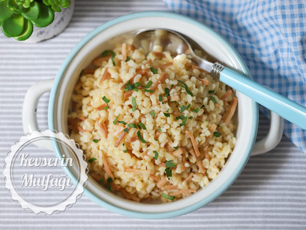 Erişteli Bulgur Pilavı Tarifi