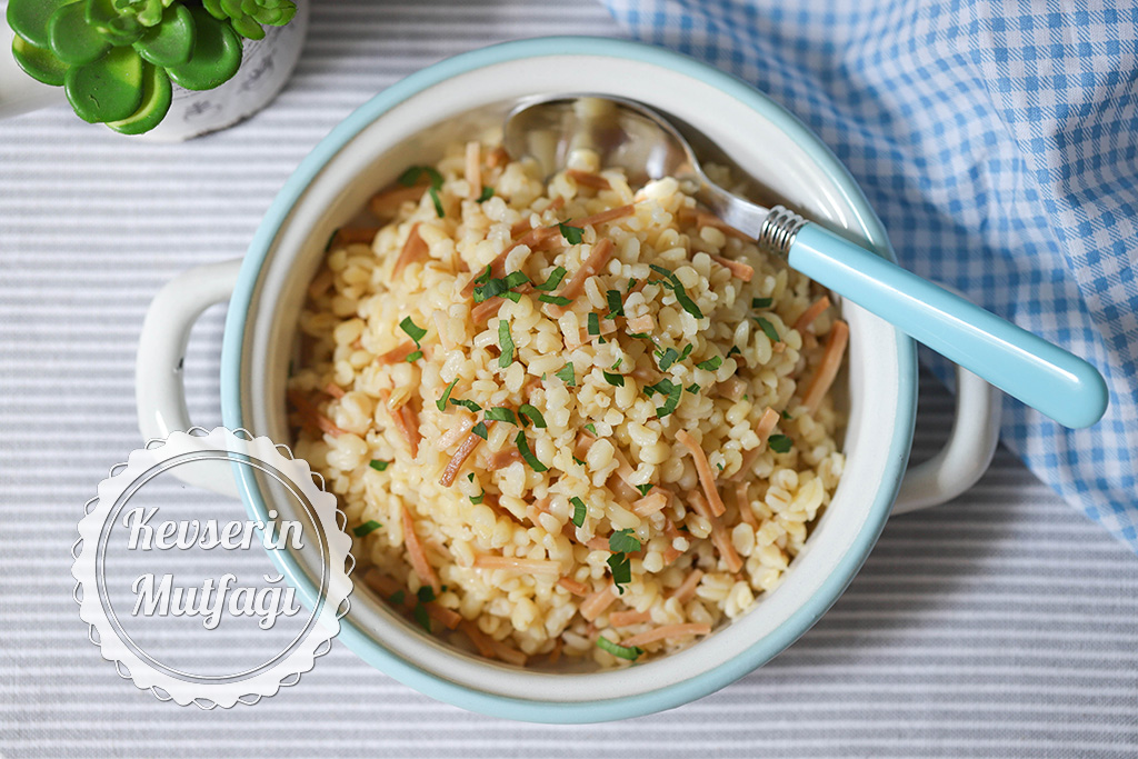 Erişteli Bulgur Pilavı Tarifi