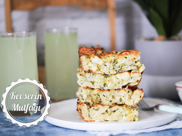 Kabaklı Kolay Börek Tarifi