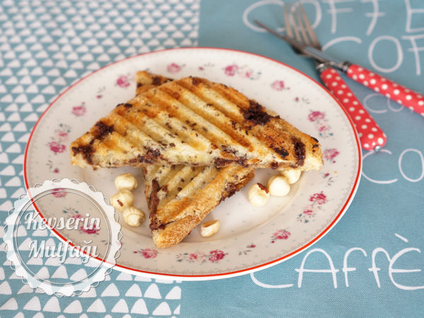 Çikolatalı Tost Tarifi