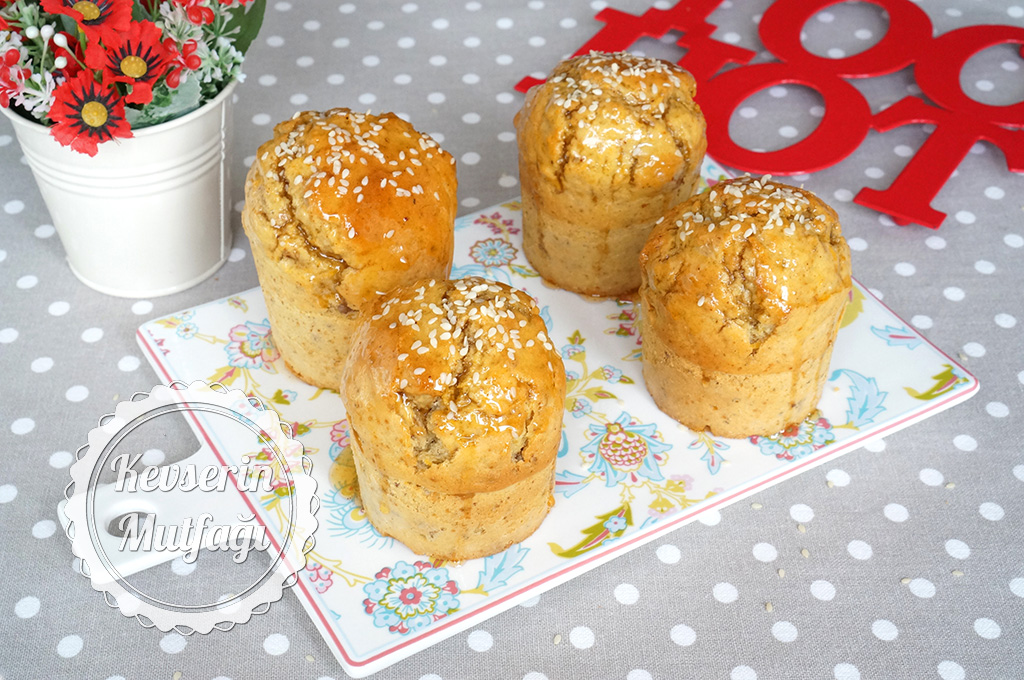 Bal Soslu Havuçlu Tarçınlı Muffin Tarifi