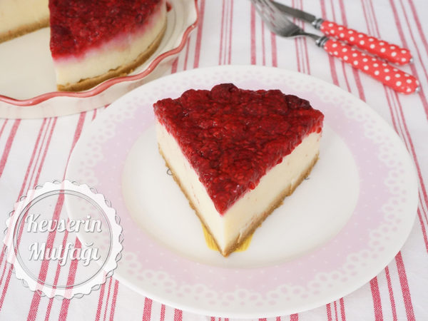 Frambuazlı Yalancı Cheesecake Tarifi