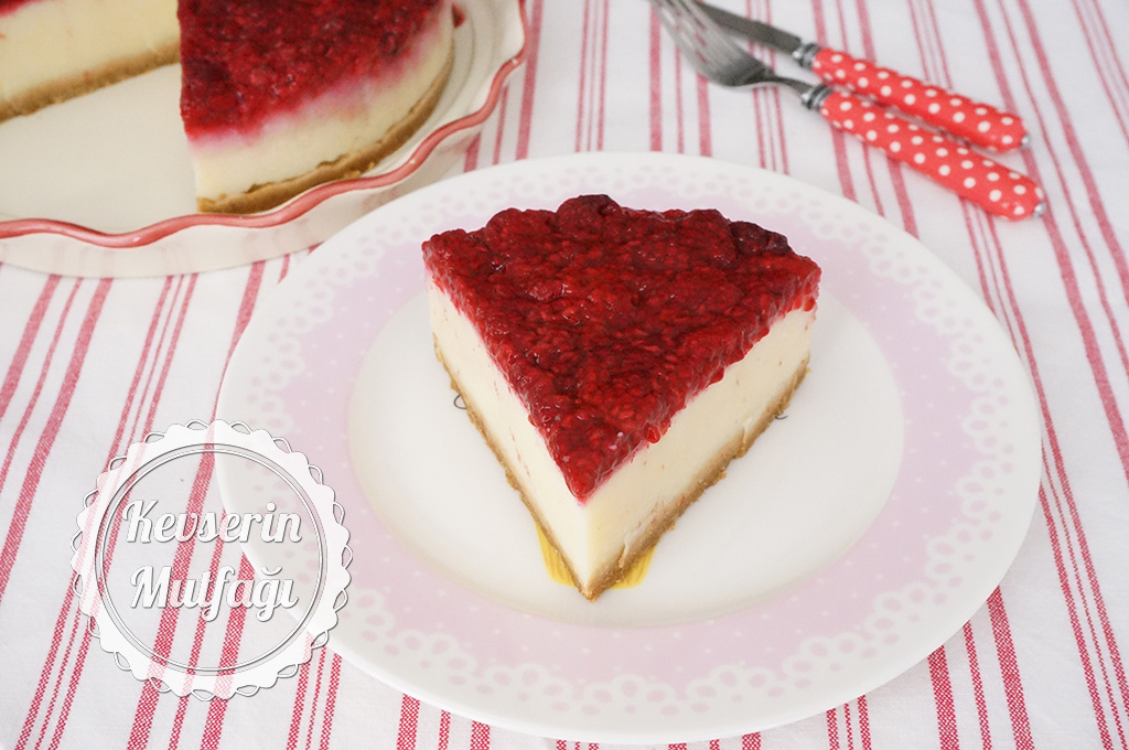 Frambuazlı Yalancı Cheesecake Tarifi