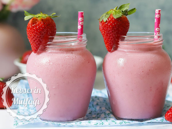 Çilekli Milkshake Tarifi