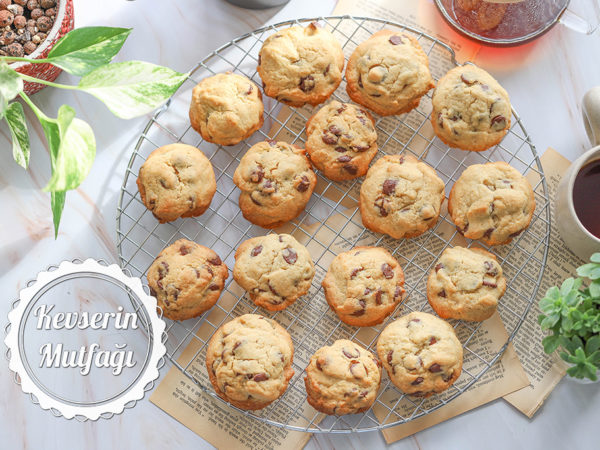 Chocolate Chip Cookies (Damla Çikolatalı Amerikan Kurabiyesi) Tarifi