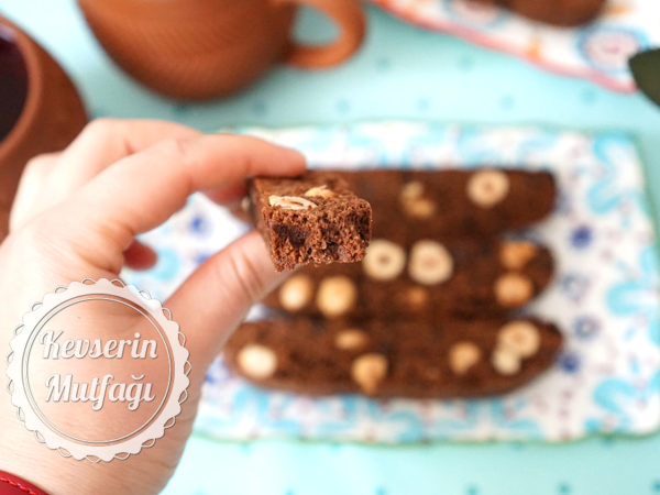 Kakaolu Fındıklı Biscotti Tarifi