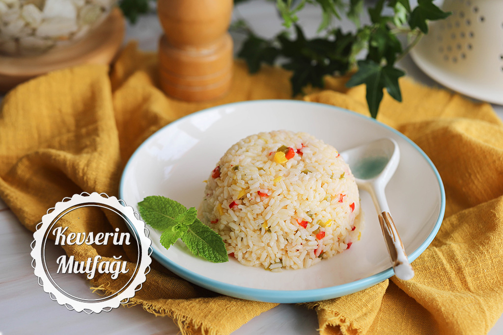 Biberli Pirinç Pilavı Tarifi