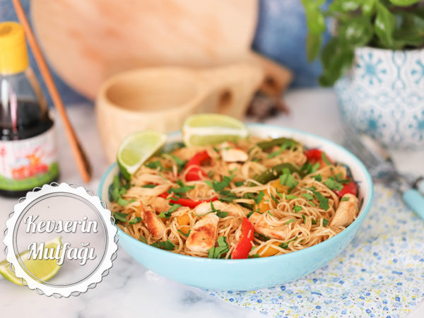 Tavuklu Noodle Tarifi