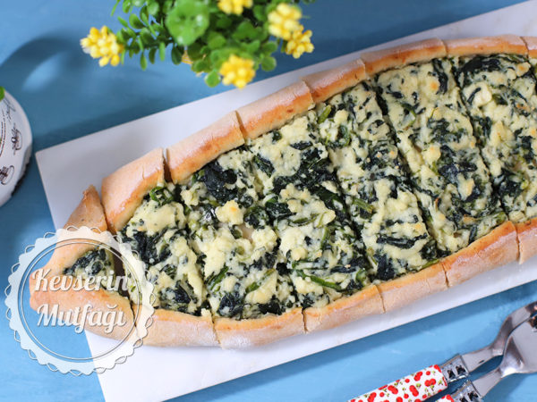 Ispanaklı Peynirli Pide Tarifi