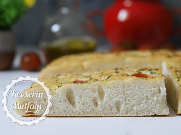 Domatesli Focaccia Tarifi