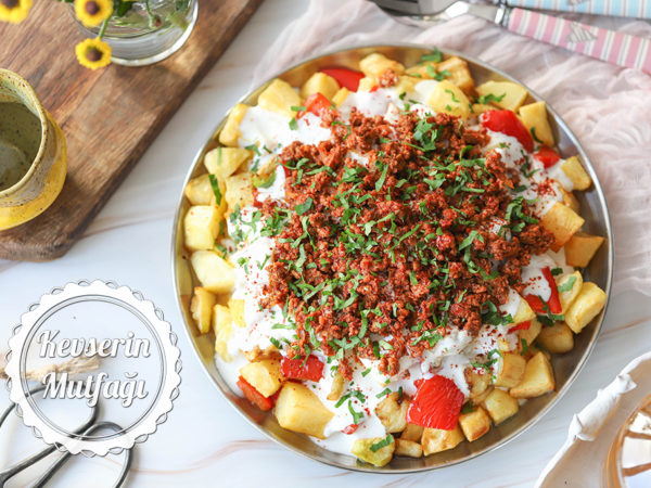 Kıymalı Borani Tarifi