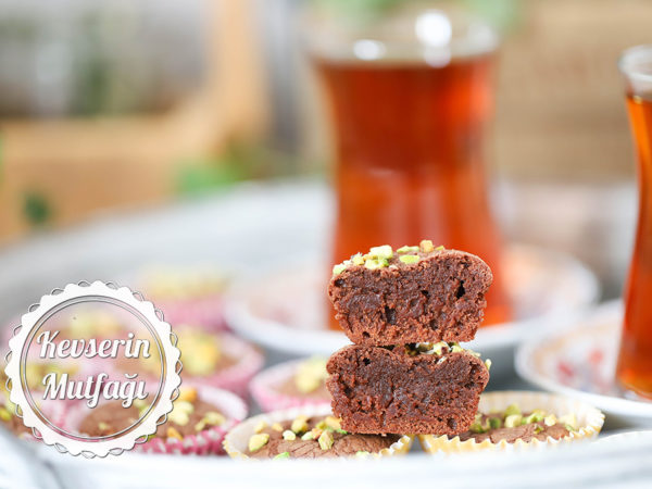 3 Malzemeli Brownie Tarifi