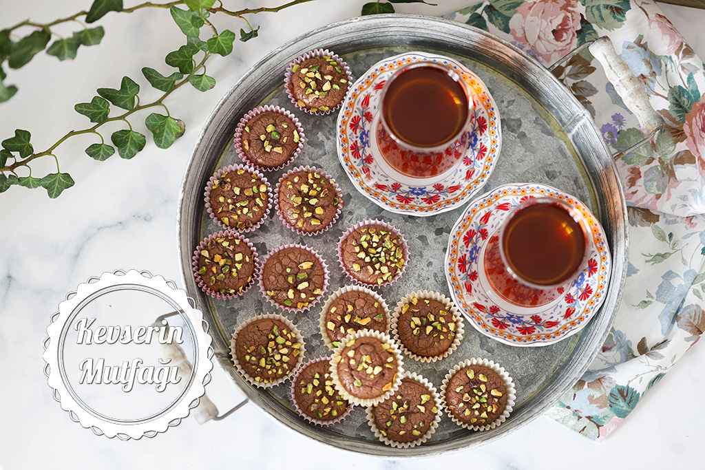 3 Malzemeli Brownie Tarifi
