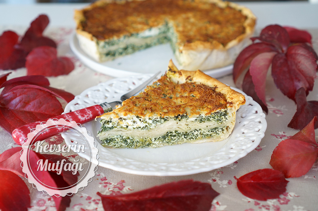 Ispanaklı Pizza Börek Tarifi