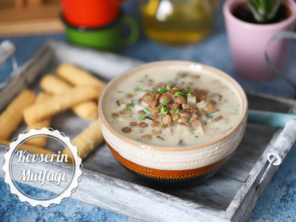 Mantarlı Yeşil Mercimek Çorbası Tarifi