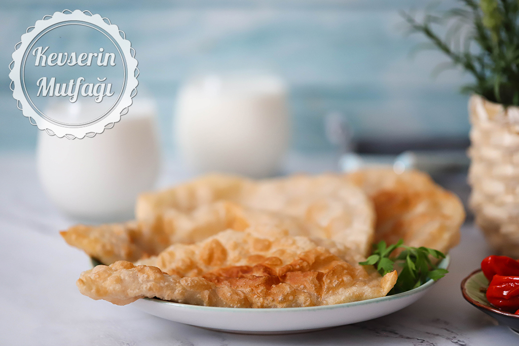 Az Yağlı Çiğ Börek Tarifi-image