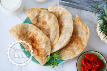 Az Yağlı Çiğ Börek Tarifi