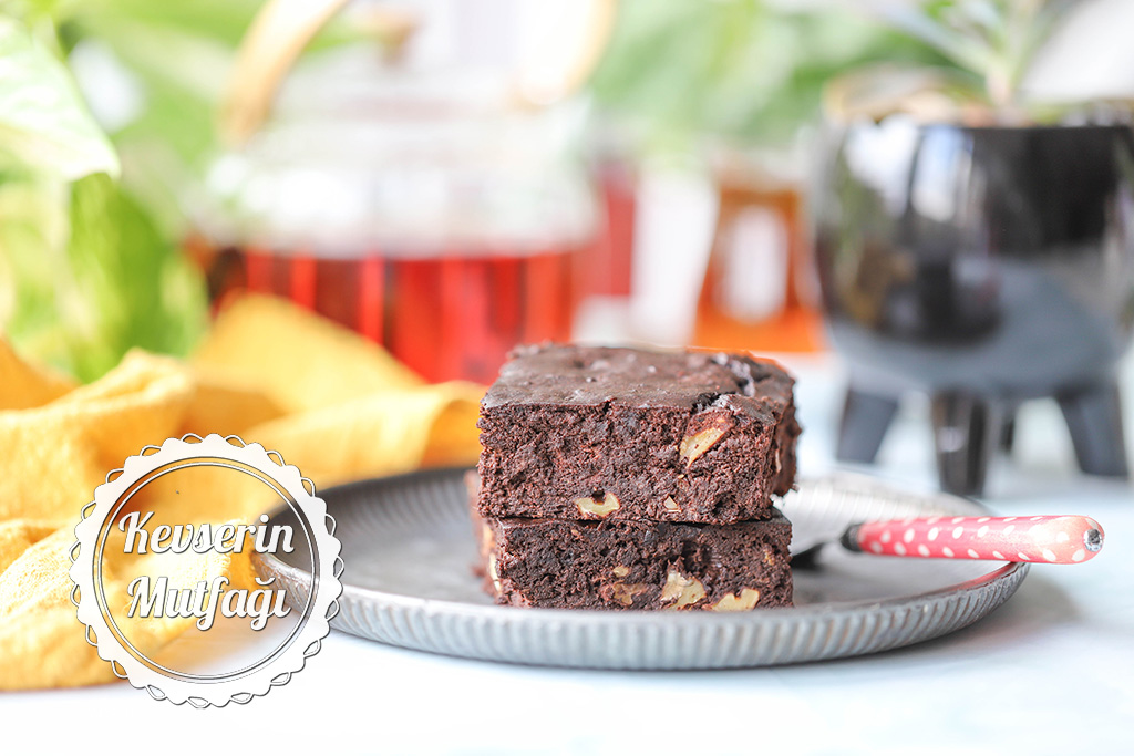 Unsuz Şekersiz Brownie Tarifi