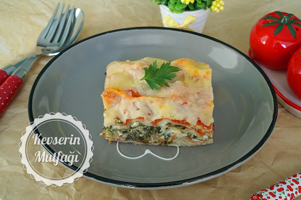 Ispanaklı Lazanya Tarifi
