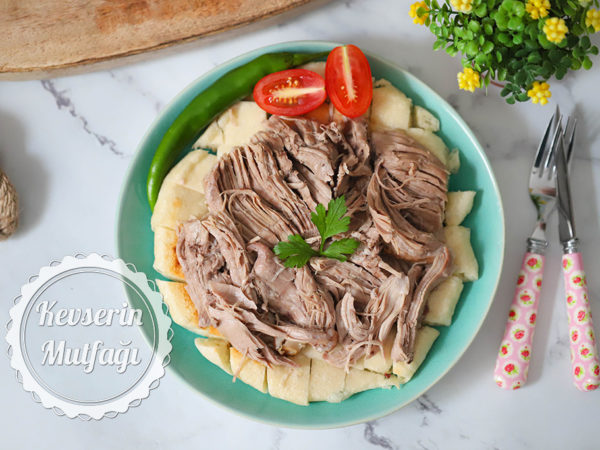 Tencerede Kuzu Tandır Tarifi