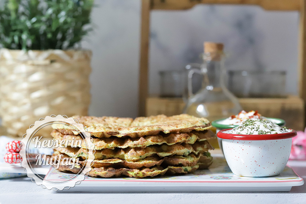 Waffle Makinesinde Kabak Mücver Tarifi