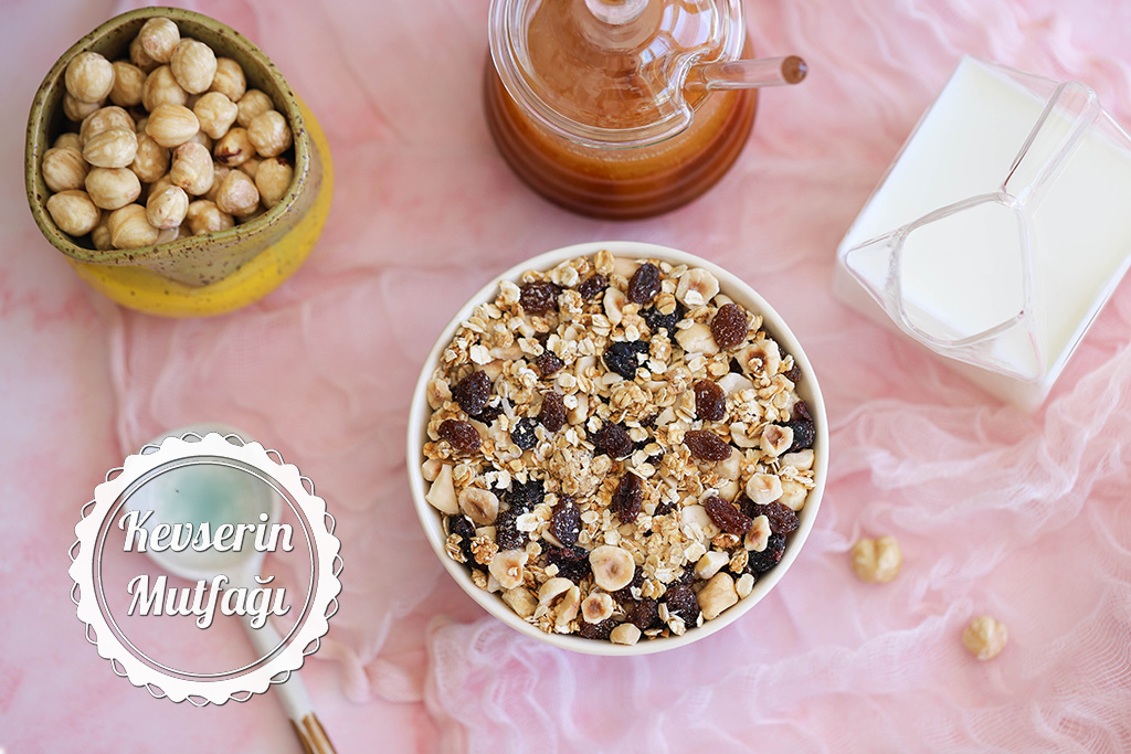 Kahvaltılık Granola Tarifi