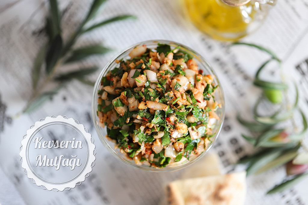 Bezirgan Salatası Tarifi