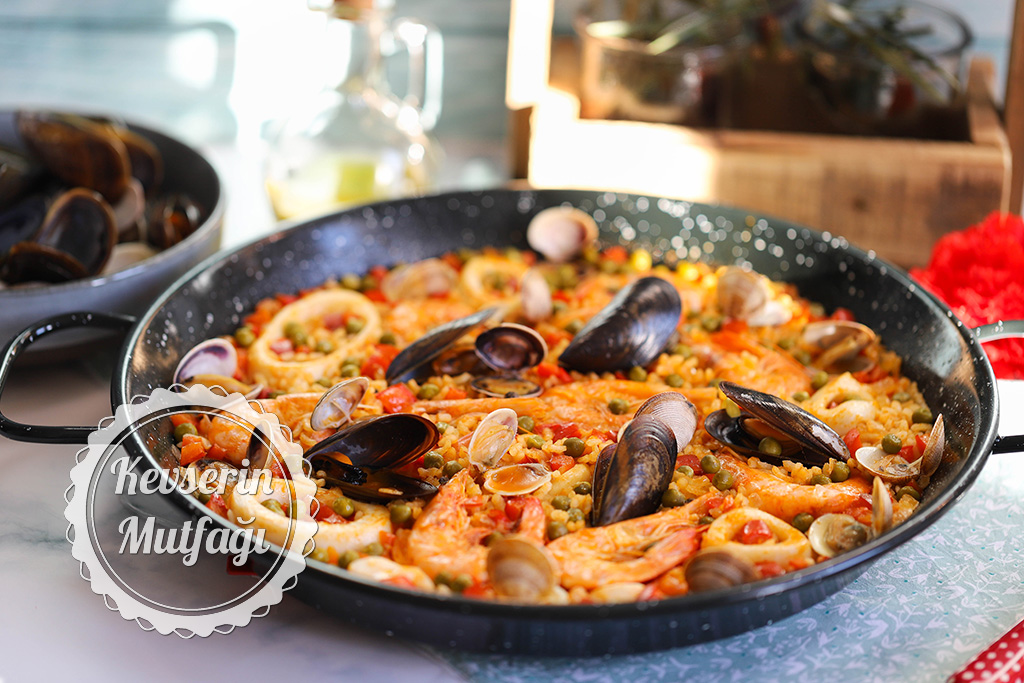 Deniz Ürünlü Paella Tarifi