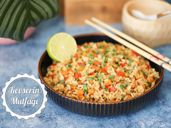 Fried Rice (Kızarmış Pilav) Tarifi