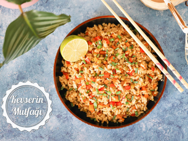 Fried Rice (Kızarmış Pilav) Tarifi