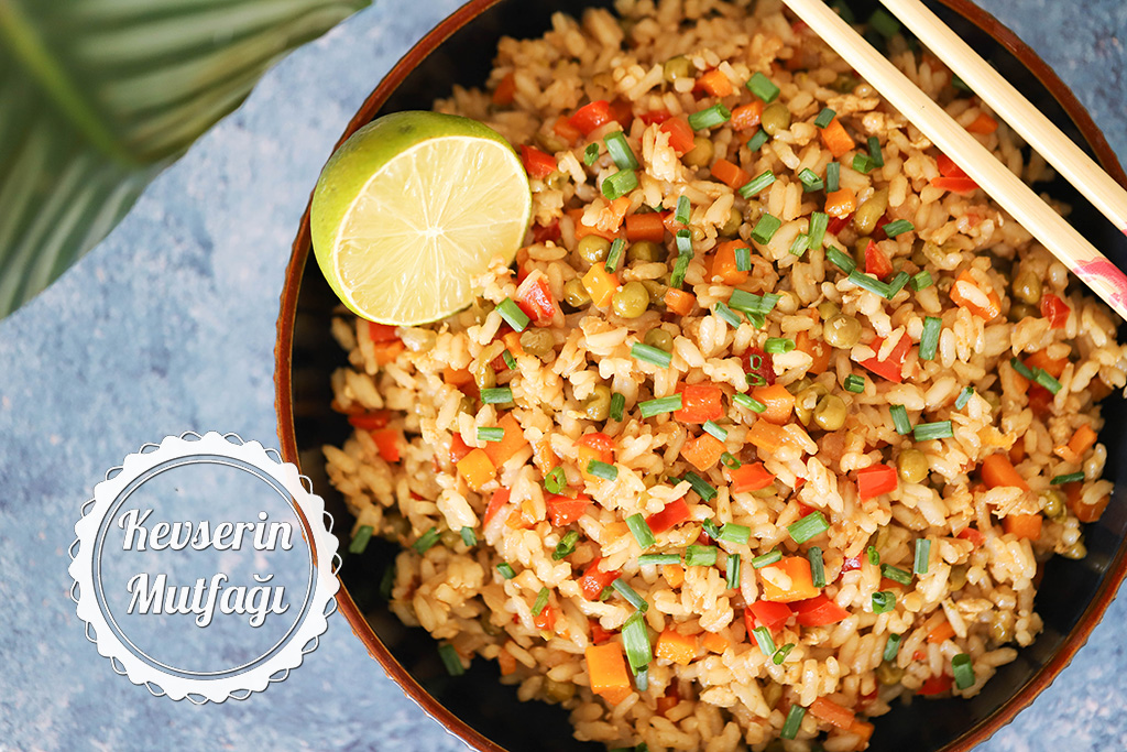 Fried Rice (Kızarmış Pilav) Tarifi