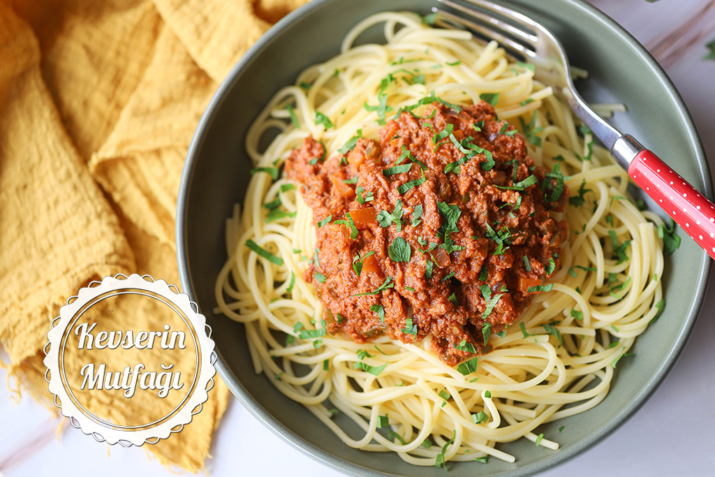 Vegan Spagetti Bolonez Tarifi