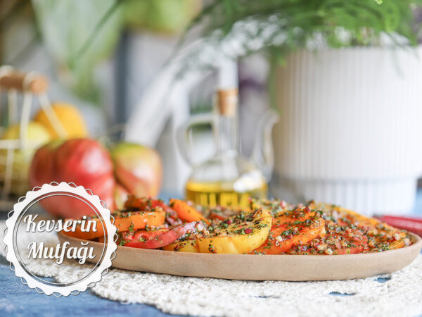 Marine Domates Salatası Tarifi