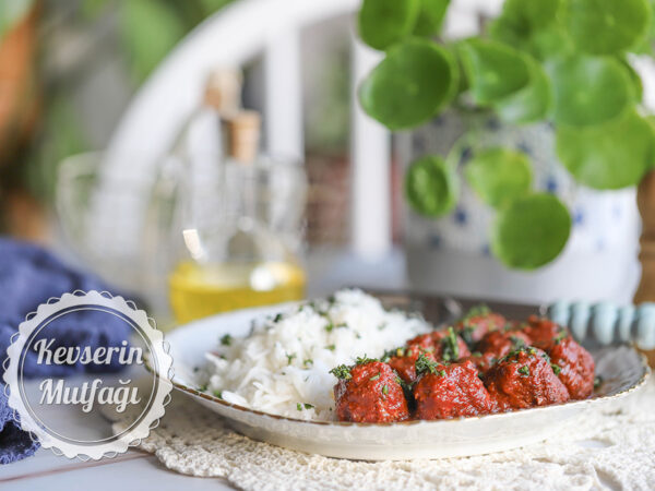 Nar Ekşili Köfte Tarifi