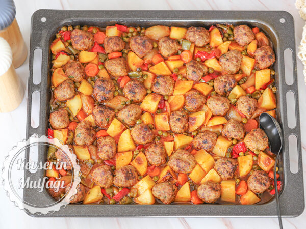 Köfteli Avcı Kebabı Tarifi