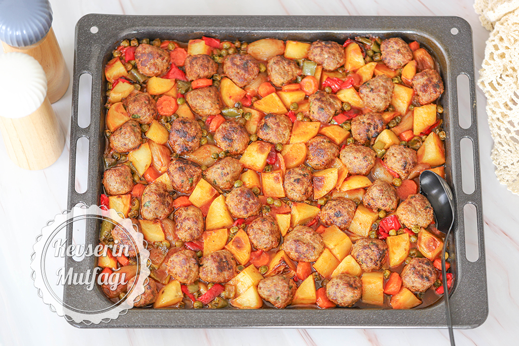 Köfteli Avcı Kebabı Tarifi